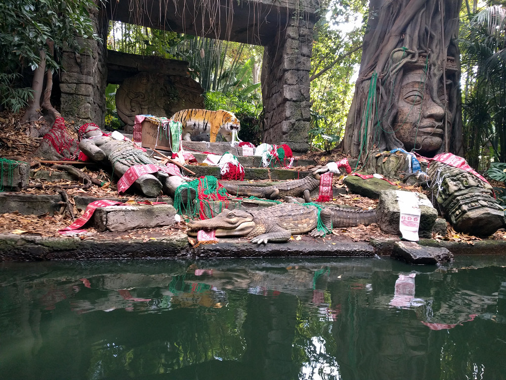 Jingle Cruise at Disneyland