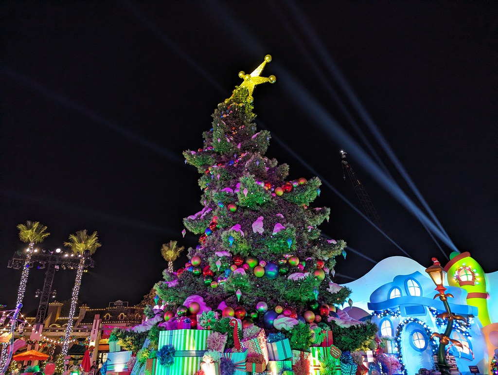 The Grinchmas tree in Universal Plaza at Universal Studios Hollywood