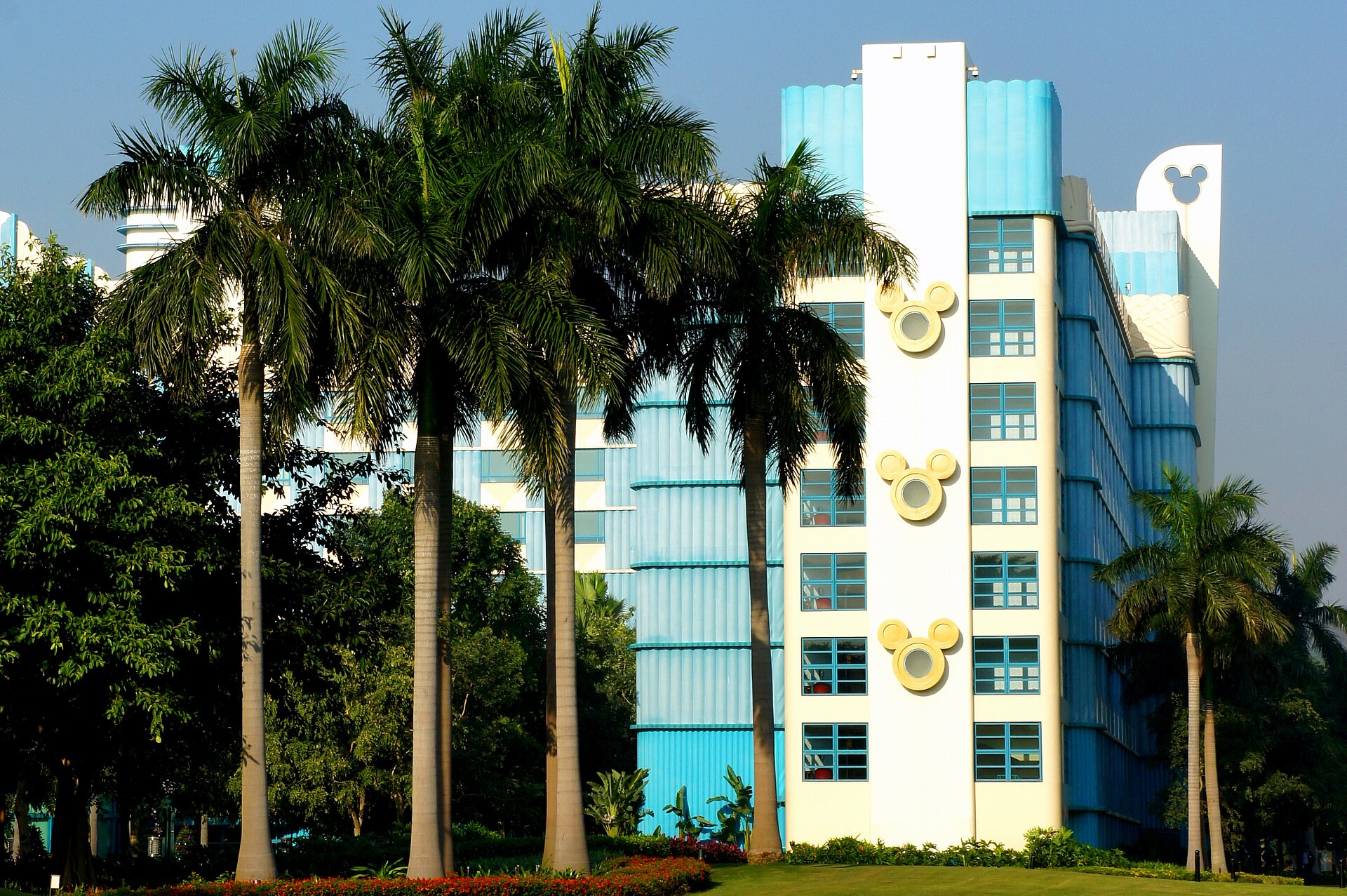 Disney’s Hollywood Hotel stays open during the refurbishment.